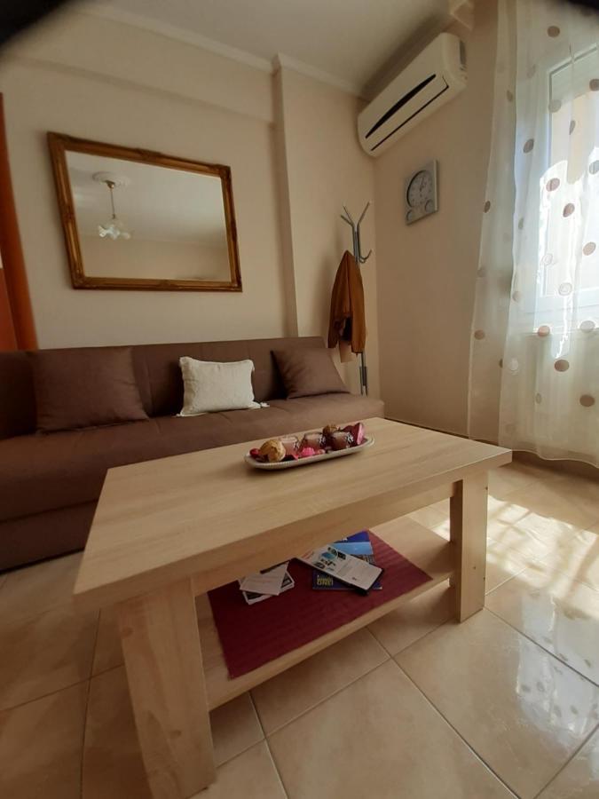 M&T Apartment Kavala Esterno foto