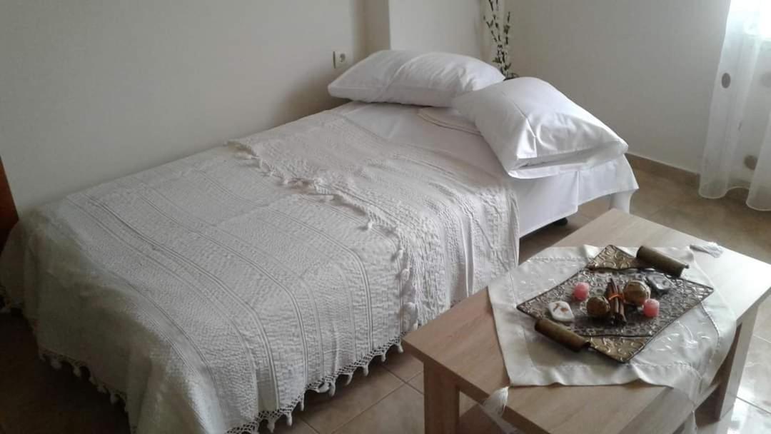 M&T Apartment Kavala Esterno foto